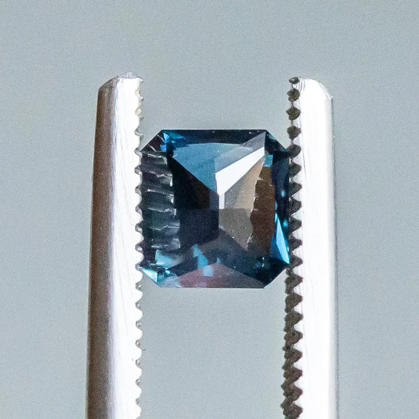 1.00CT SQUARE RADIANT MADAGASCAR SAPPHIRE, OCEAN BLUE, 5.51X5.26X3.50MM