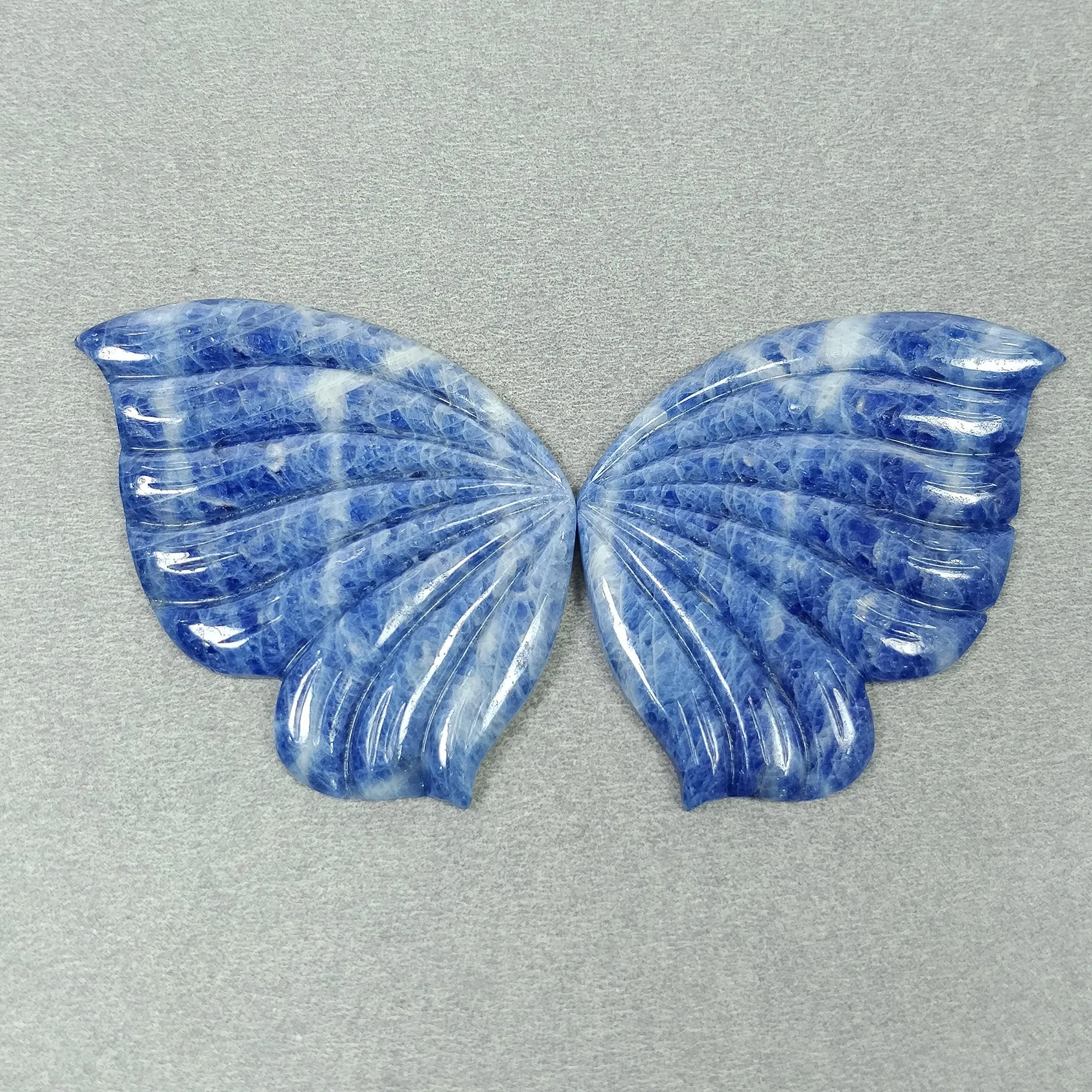 BLUE SAPPHIRE Gemstone Carving : 125.90cts Natural Untreated Unheated Sapphire Gemstone Hand Carved BUTTERFLY 45*32mm