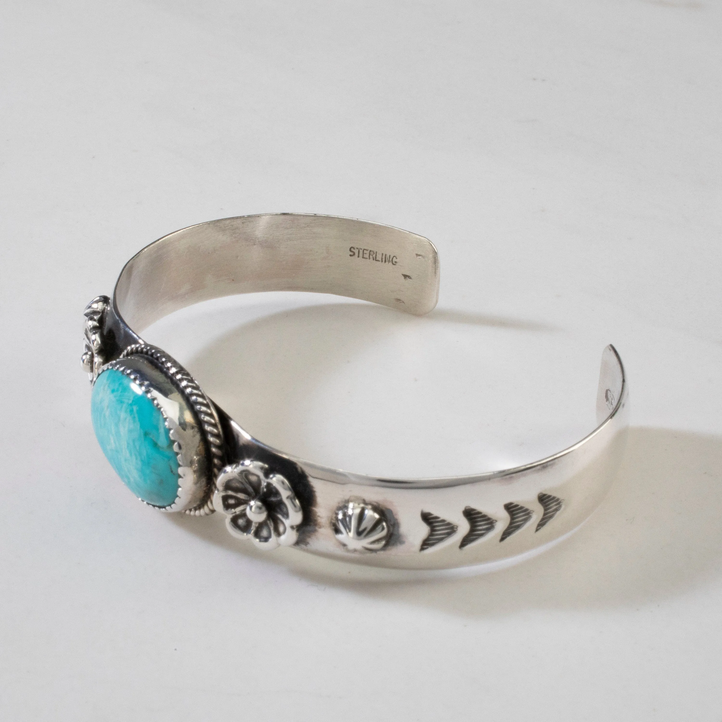 Joe Piaso Jr. King Manassa Turquoise Navajo USA Native American Made 925 Sterling Silver Cuff