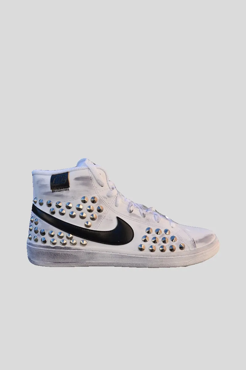 Nike Custom Comix - Black Studs